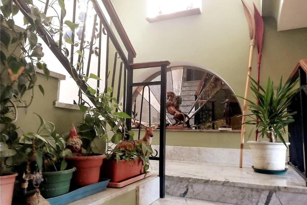 Una Pratica Mansardina Turín Exterior foto